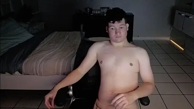 chriss__evansn Webbikameraesitys