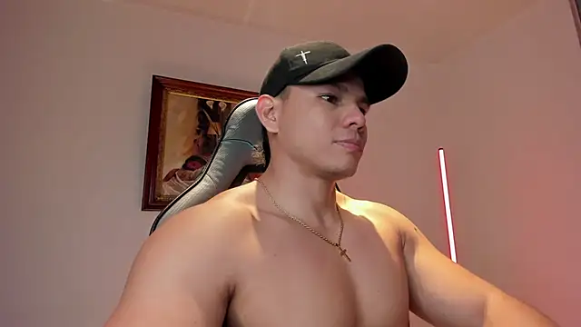 RoyConstance XXX чат на живо