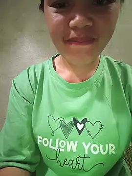 Thuy-top's Live XXX Chat