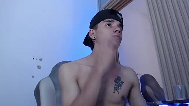 Chat XXX ao vivo de MaximumSteel_