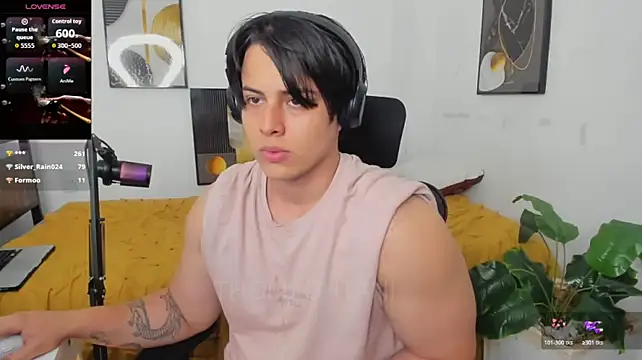 Thom_Ohtani webkamerás műsora