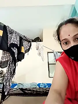 Divyanshi_hott Webcam-Show