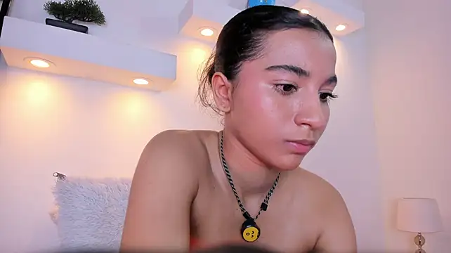 Czat XXX na żywo – Emily_bruss