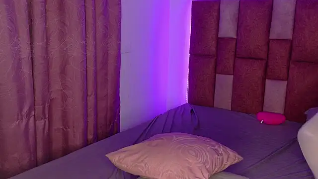 Chat +18 de Hilary_Browwn ao vivo