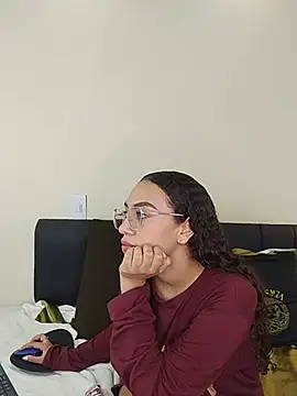 ritzabeth_daniel Adlı Modelin Canlı XXX Sohbeti