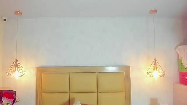 Chatroom XXX en direct de KEIMIRICCI
