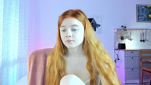 Evie_Tomioka's Webcam Show