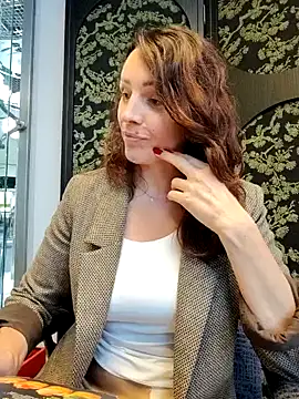 EvaXOAir Adlı Modelin Canlı XXX Sohbeti