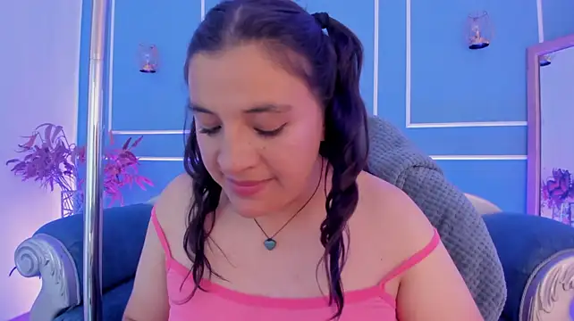 Chatroom XXX en direct de TaraTaylorr