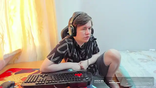 iliaskrislove Pertunjukan Webcam