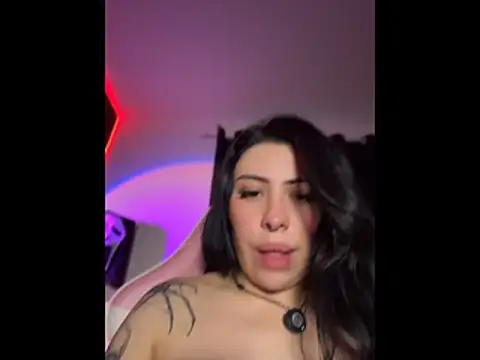 Draculona-666 Adlı Modelin Web Kamerası Şovu