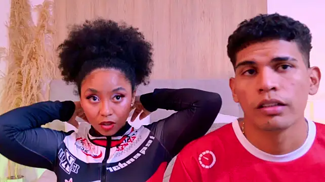 RoseAndDominic's Live XXX Chat