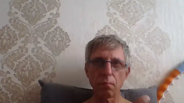 BobbyXRoyal webkamerás műsora