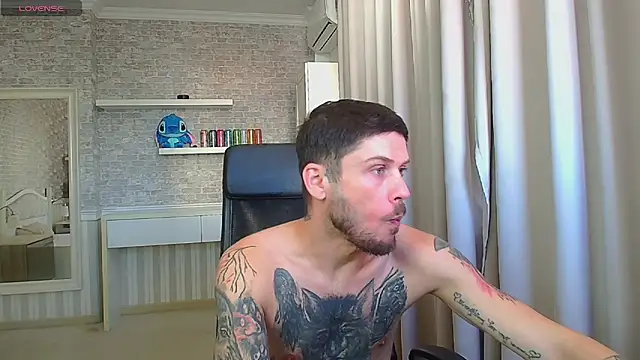 JonahShaw Chat XXX live