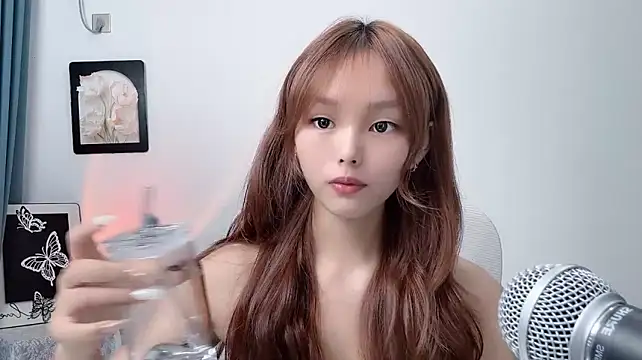 XXX chat uživo modela pingping78