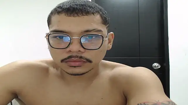 Nico_Rios1 live XXX chat