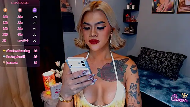 StellaStrong30's Live XXX Chat
