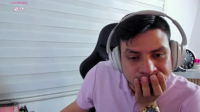 XXX chat uživo modela Rick_Adams