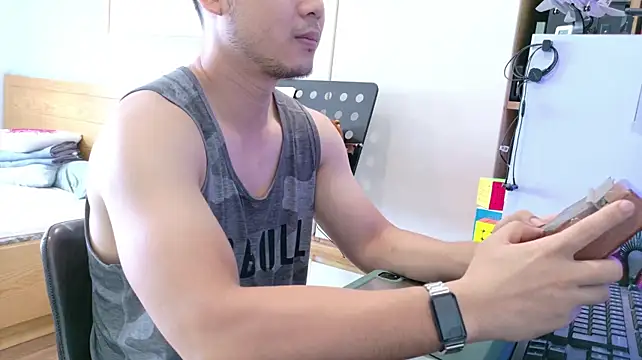 OnlyMan90 live XXX chat