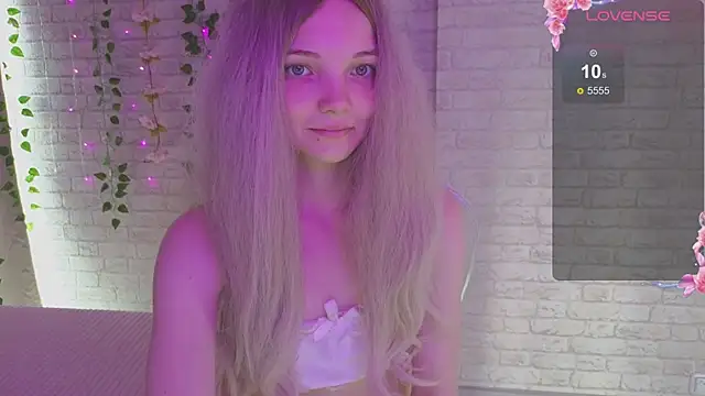 צ'אט XXX בשידור חי של AnimeAlica18