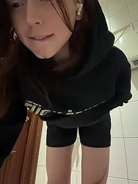 Rinamay_のライブXXXチャット