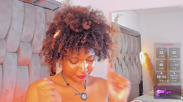 _CurlyGirl_n Live XXX chat
