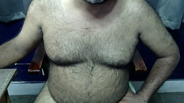 hairysubcub_70n Webbikameraesitys