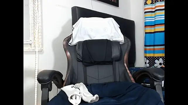 Živý XXX chat Latin26cm