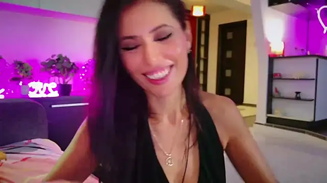 XXX chat uživo modela MissSmiley26