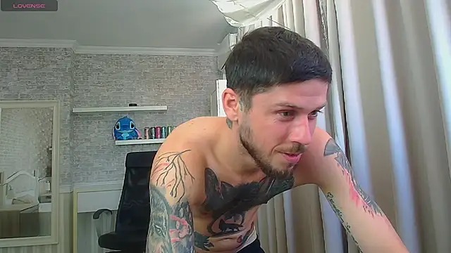 JonahShaw – Naživo XXX chat