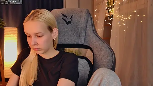 MaoqiBeverly's Live XXX Chat
