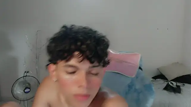 FUNNY_DICK_ élő XXX-chatje