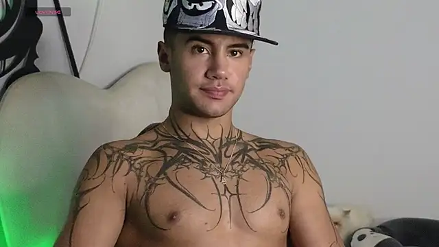 imAdamhot XXX чат на жи во