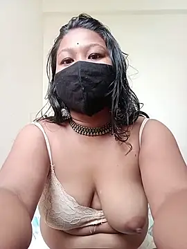 Nightlife-Queen's Live XXX Chat