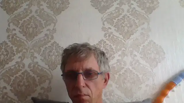 BobbyXRoyal: вебкам-шоу