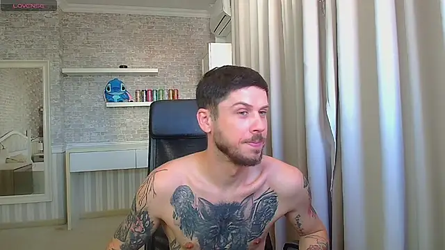 JonahShaw Live XXX-chat