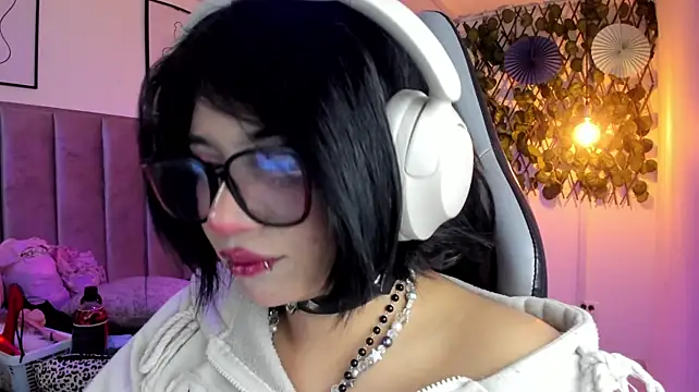 Chat +18 de Kitty_Gang ao vivo