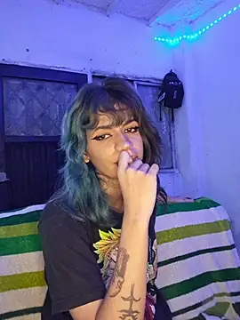 sukulaurens Adlı Modelin Canlı XXX Sohbeti