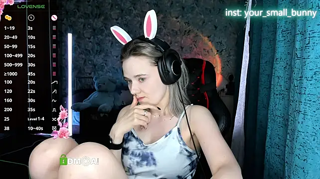 Your_small_bunny's Live XXX Chat