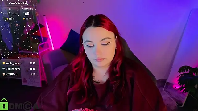 Mia_R0ss Chat XXX in diretta