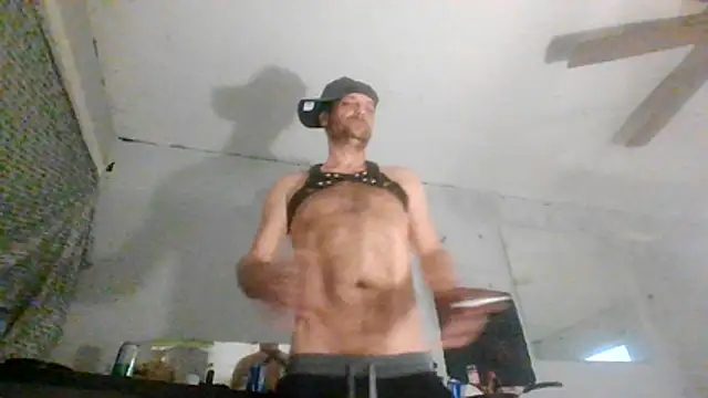 Chat XXX en directo de AidenMcKnight