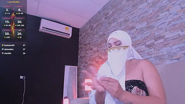 AylaNoir webcam show