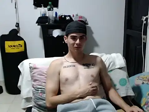 Show modela Zac_Efront na web-kameri