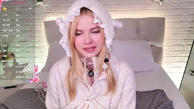 ChloeWells Live XXX-Chat
