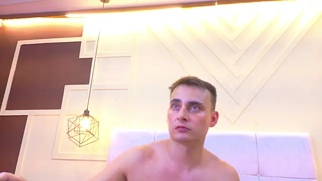 הופעת וובקאם של Salome_Moonn