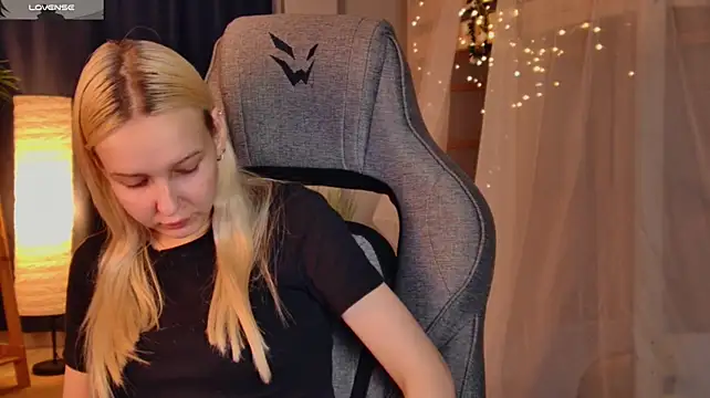 MaoqiBeverly's Live XXX Chat