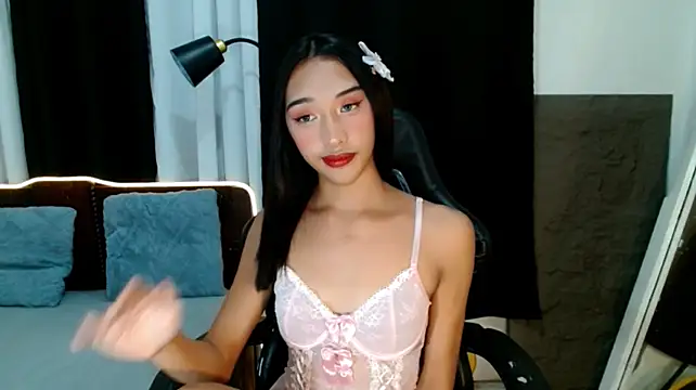 Velvet_Ysabelle Adlı Modelin Canlı XXX Sohbeti