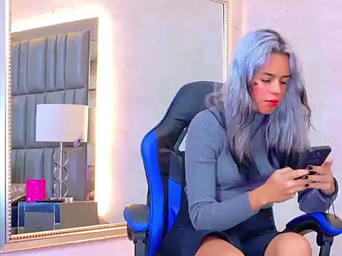 Онлайн чат XXX AlanaHouston