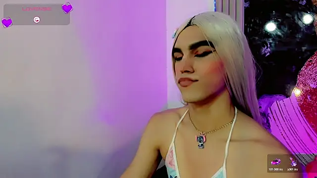 Tiffany_Velanyer__'s Webcam Show