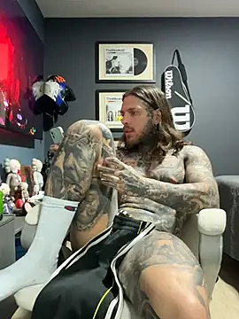 ThomasHells Live XXX Chat